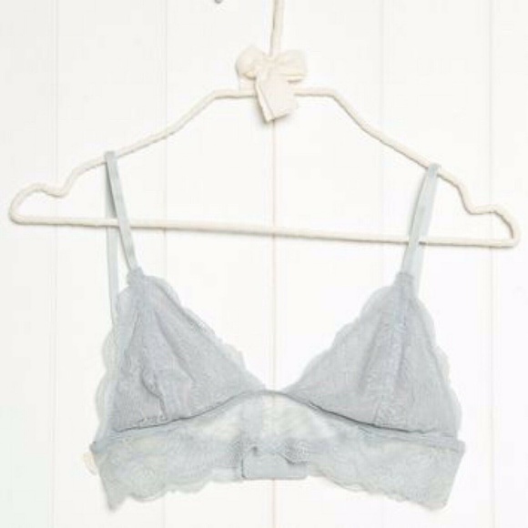 Brandy Melville blue NEW lace triangle bralette - Picture 3 of 4